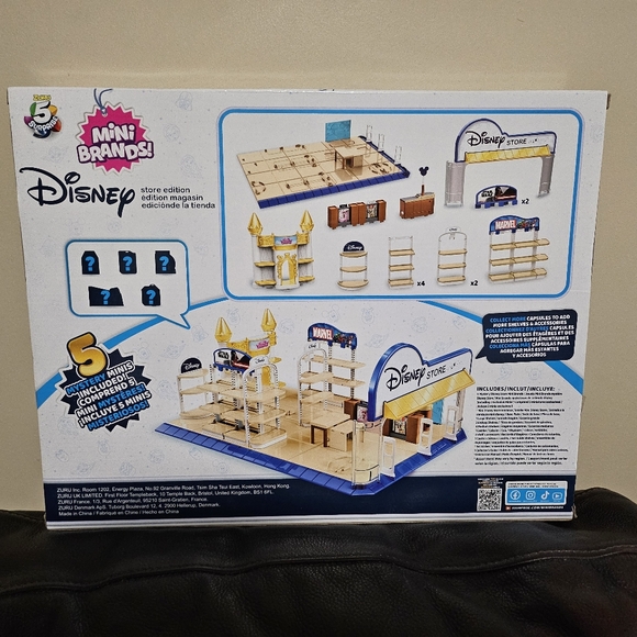 Mini Brands Disney Store Edition - Picture 2 of 3
